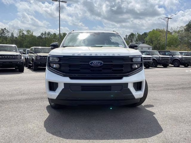 2026 White Ford Expedition Active 4X4 SUV