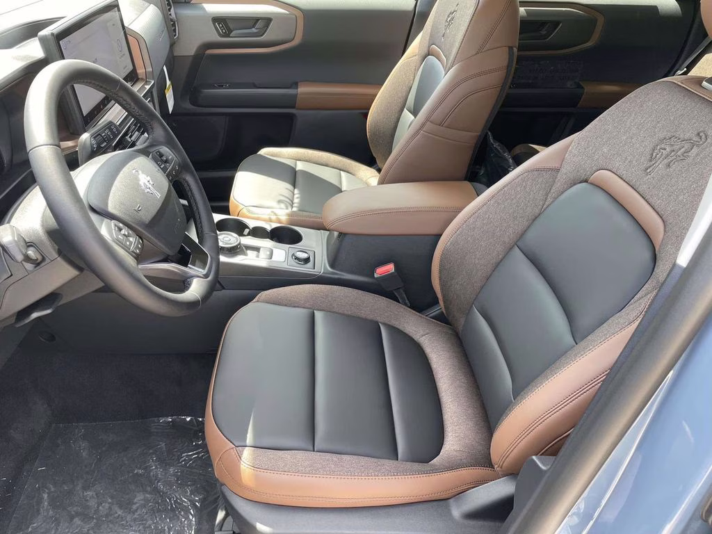 2026 Azure Gray Metallic Tri-Coat Ford Bronco Sport Outer Banks 4X4 SUV