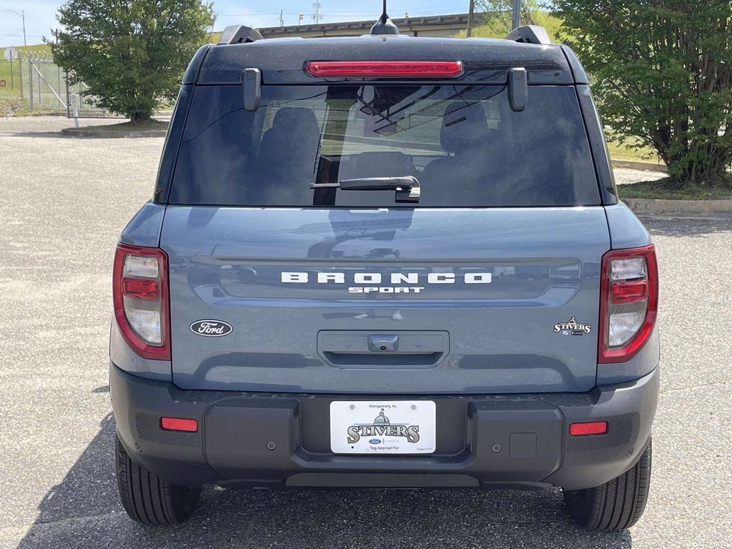 2026 Azure Gray Metallic Tri-Coat Ford Bronco Sport Outer Banks 4X4 SUV