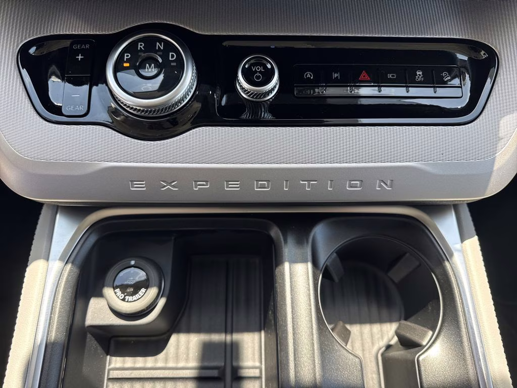 2026 White Ford Expedition Max Active 4X4 SUV