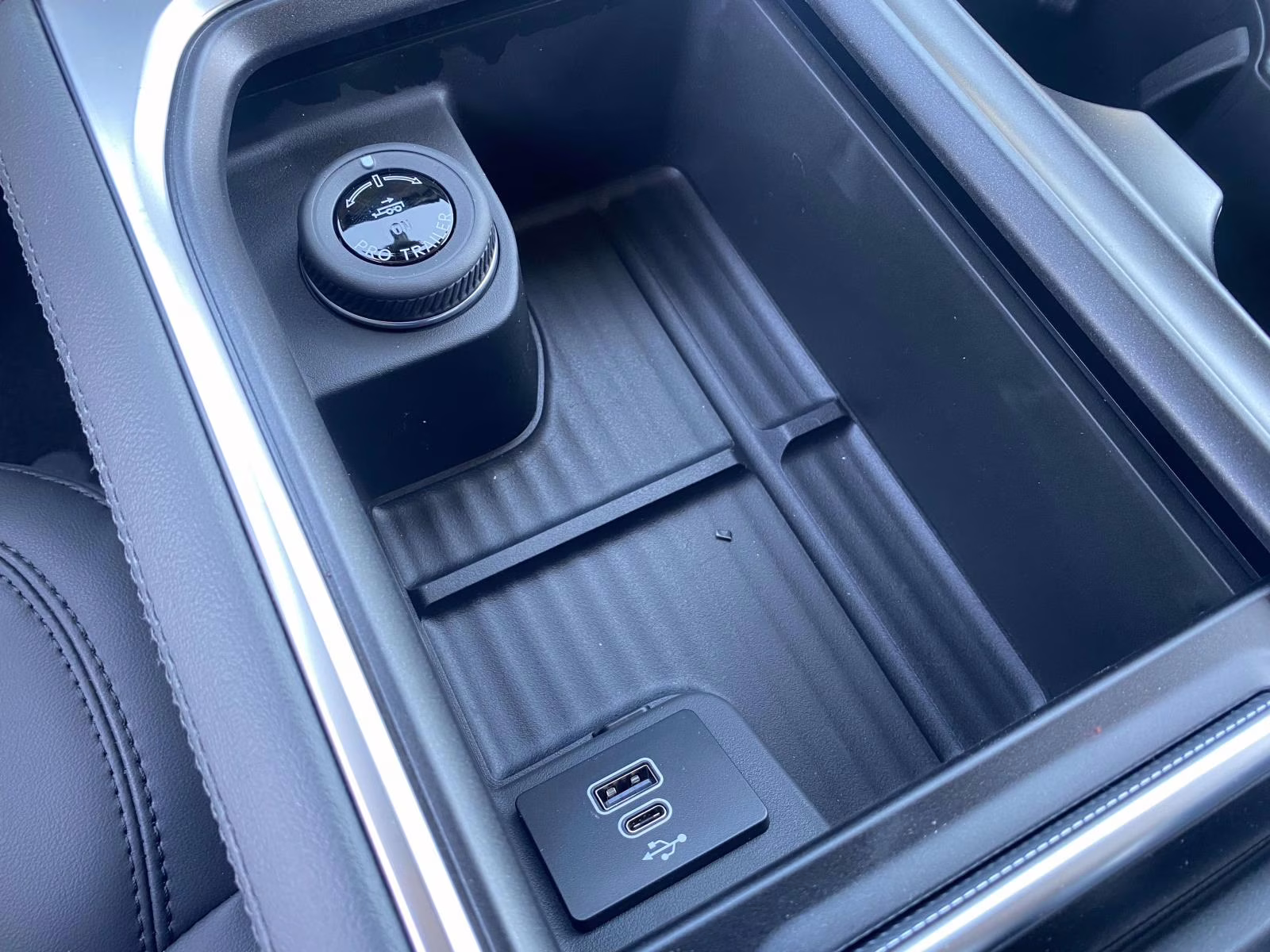 2026 Glacier Gray Metallic Tri-Coat Ford Expedition Max Active 4X4 SUV