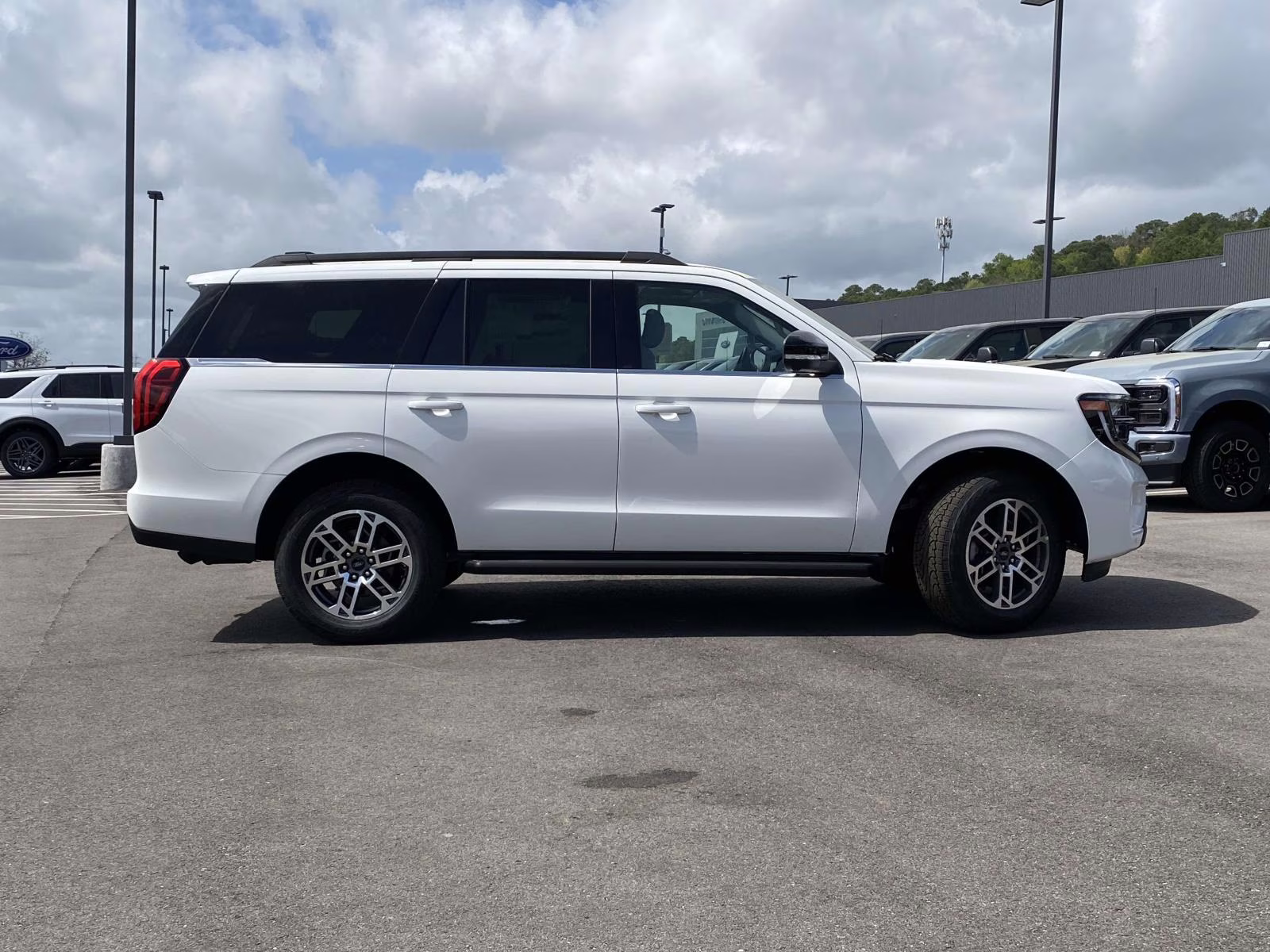 2026 White Ford Expedition Active 4X4 SUV