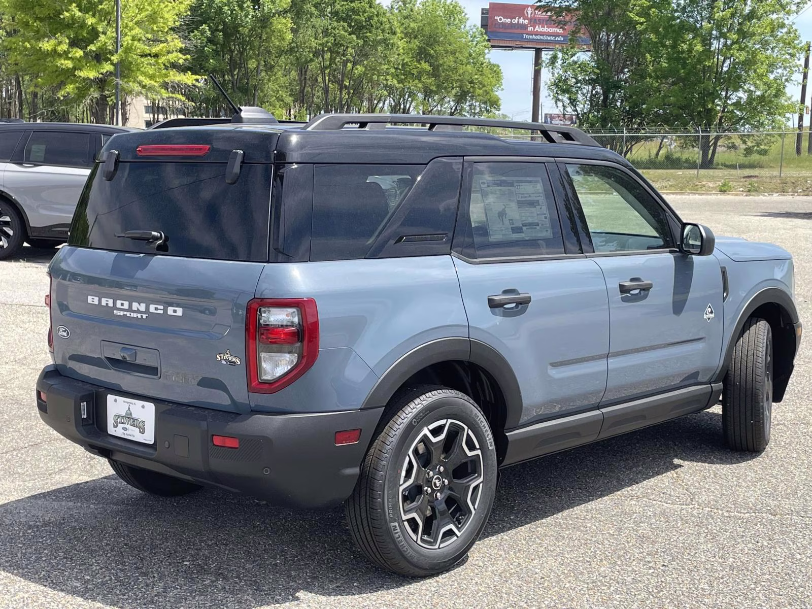 2026 Azure Gray Metallic Tri-Coat Ford Bronco Sport Outer Banks 4X4 SUV