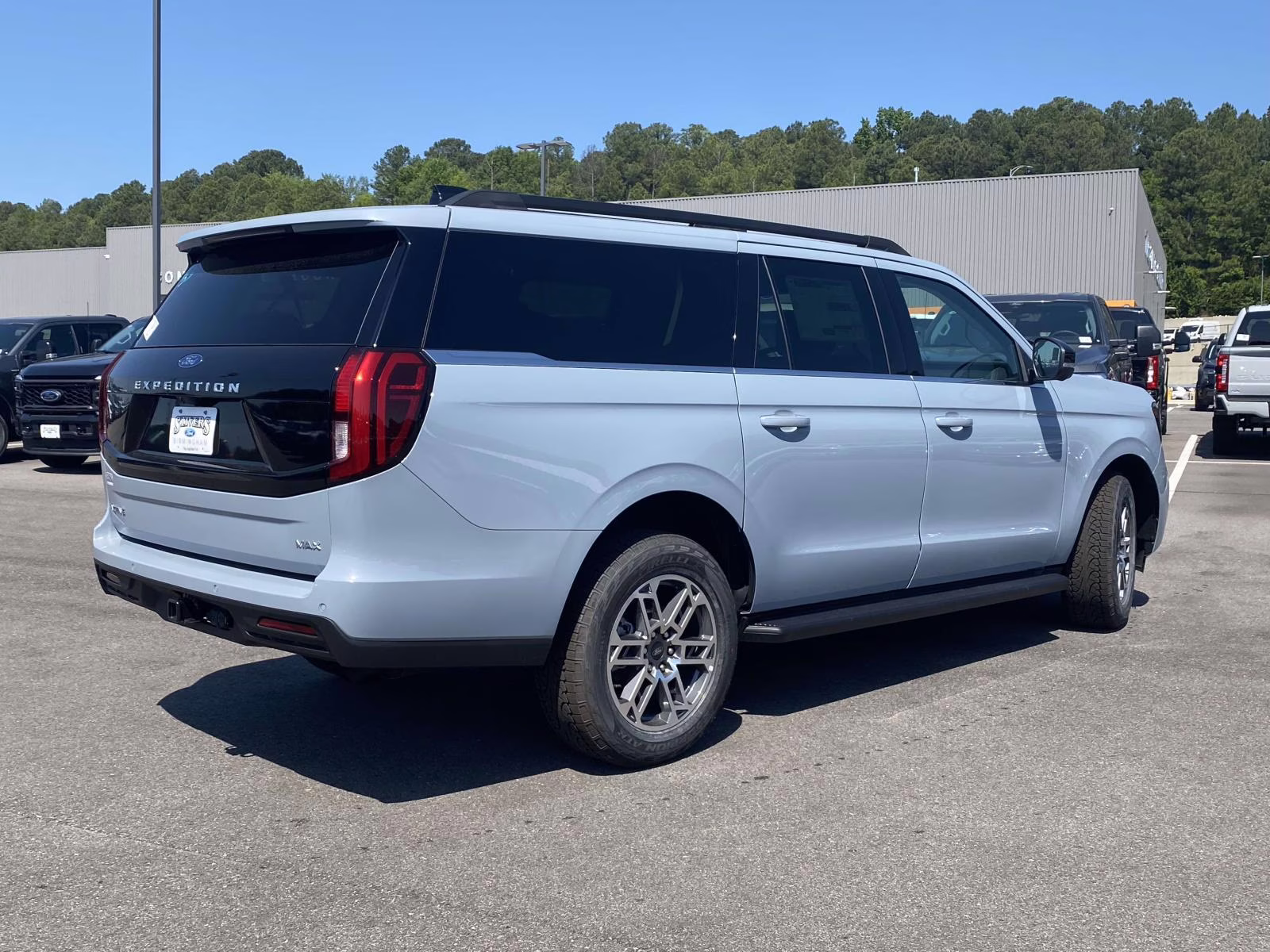 2026 Glacier Gray Metallic Tri-Coat Ford Expedition Max Active 4X4 SUV