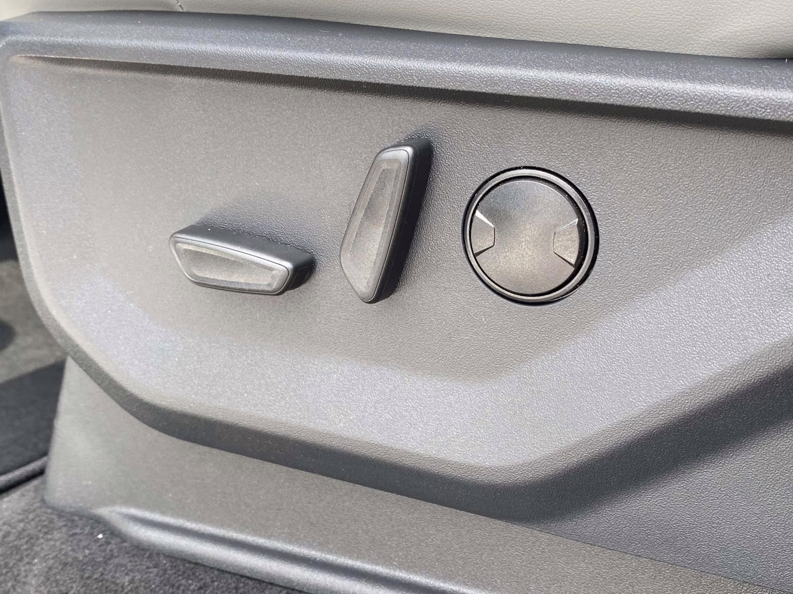 2026 White Ford Expedition Active 4X4 SUV