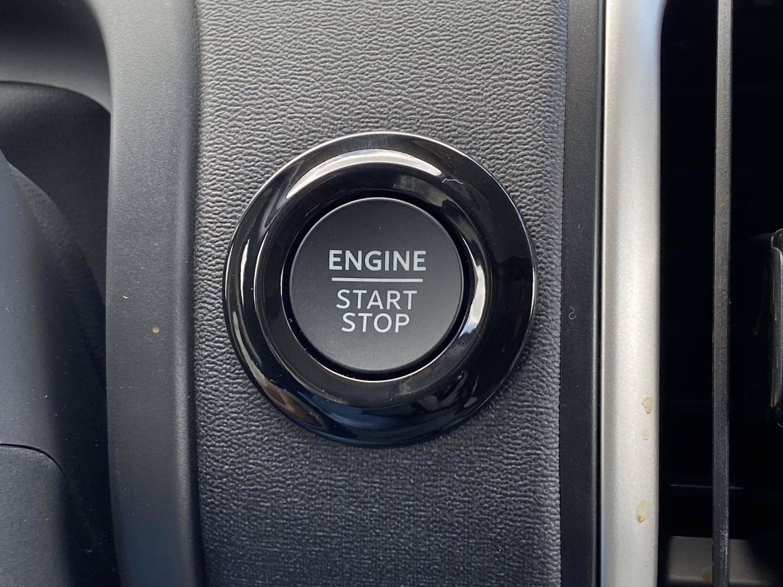 2026 White Ford Expedition Active 4X4 SUV