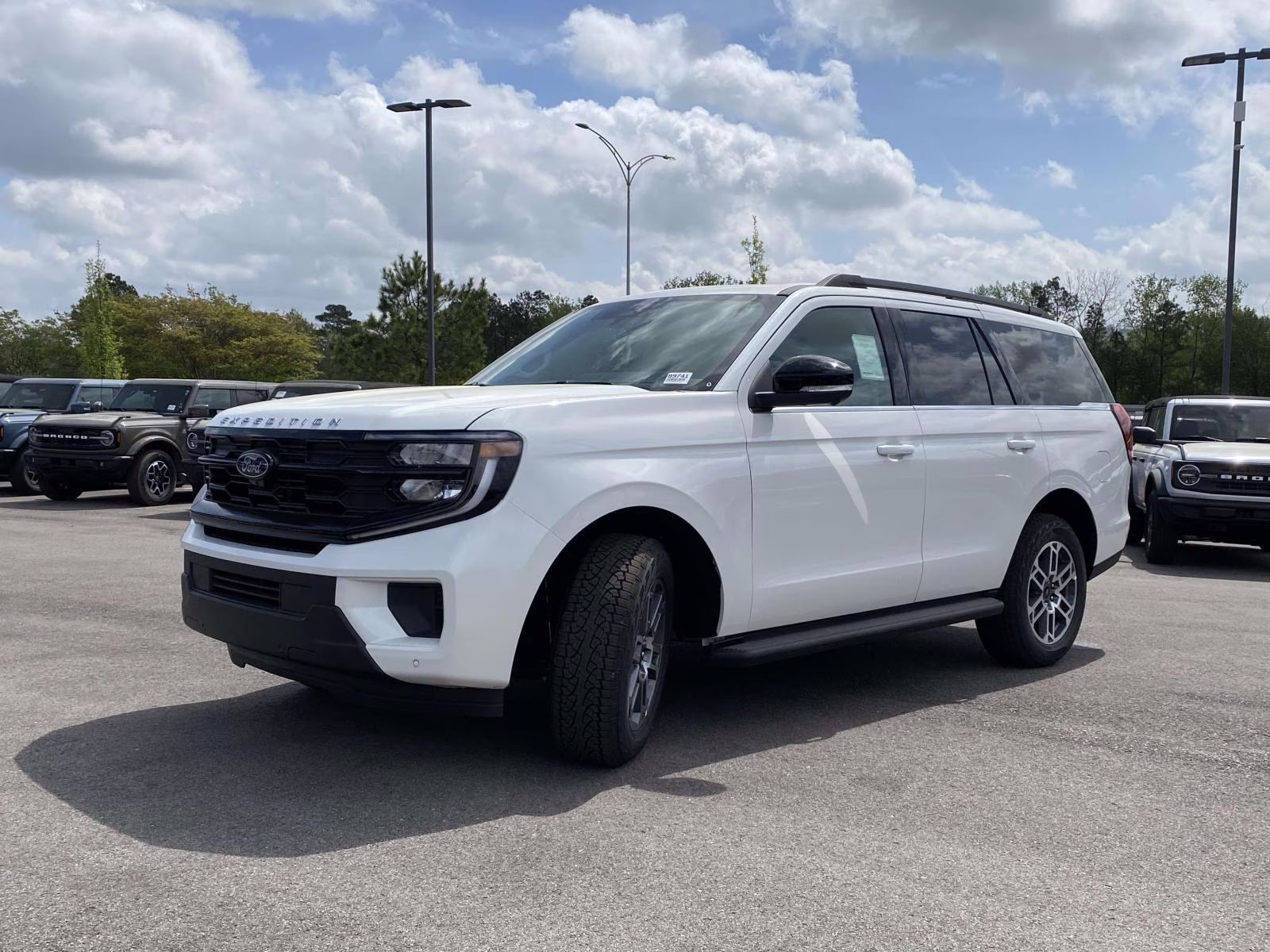 2026 White Ford Expedition Active 4X4 SUV