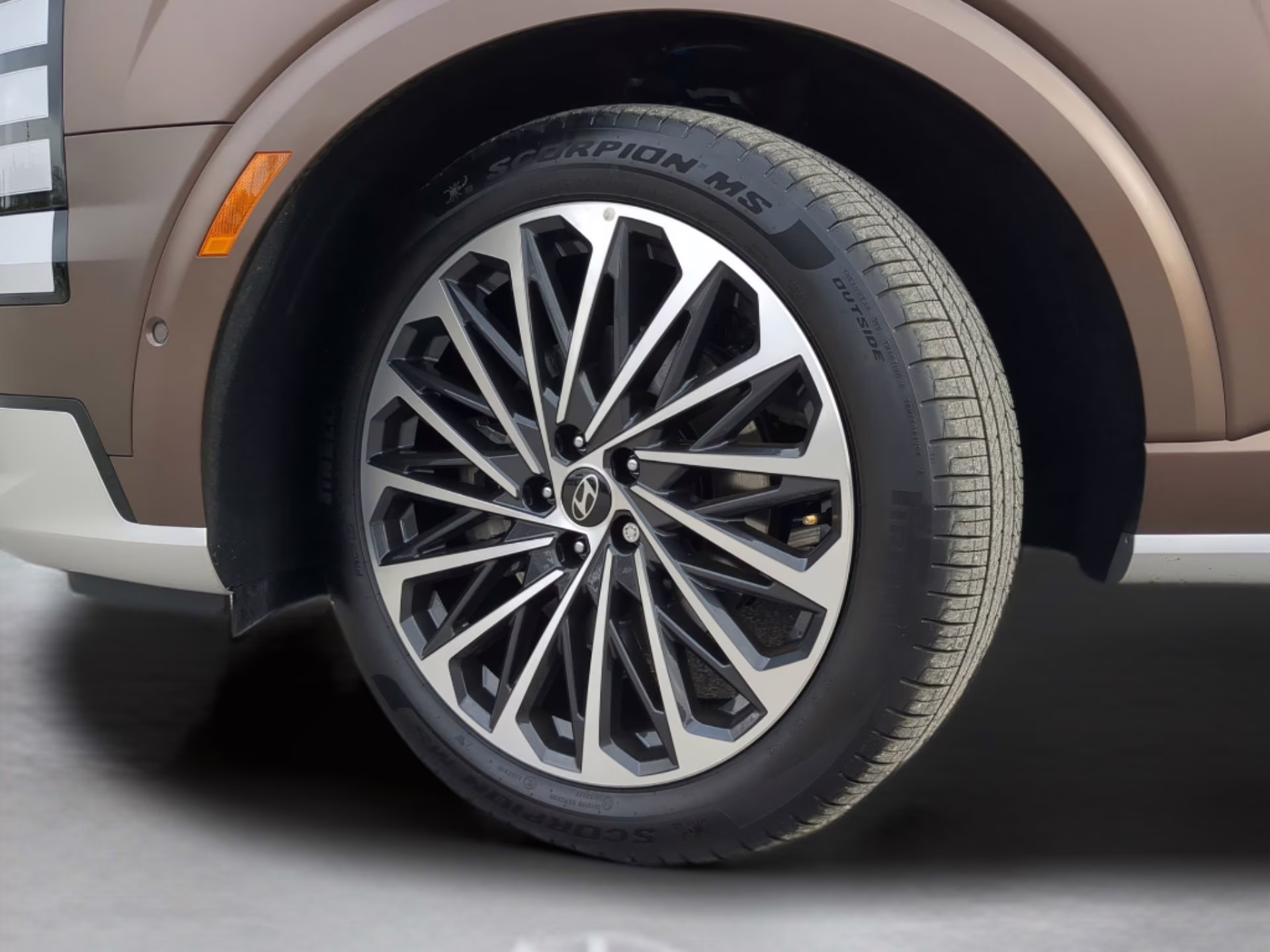 2026 Earthy Brass Matte Hyundai Palisade Calligraphy FWD SUV