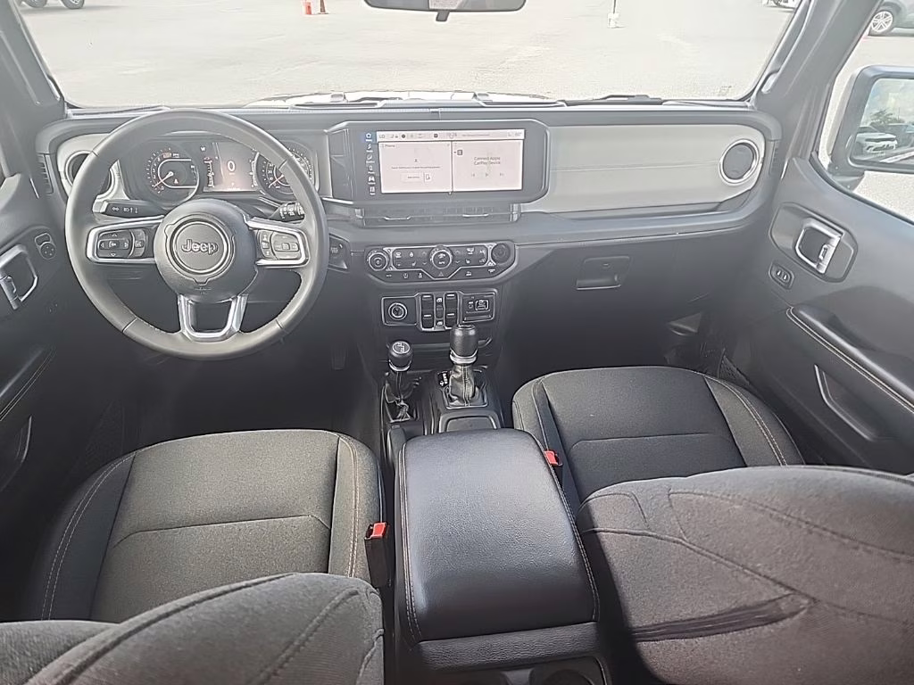 2024 Earl Clearcoat Jeep Wrangler Sahara 4X4 SUV