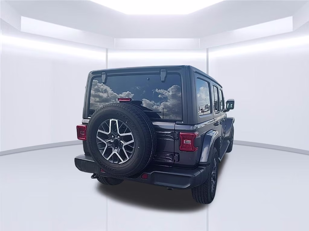 2024 Earl Clearcoat Jeep Wrangler Sahara 4X4 SUV