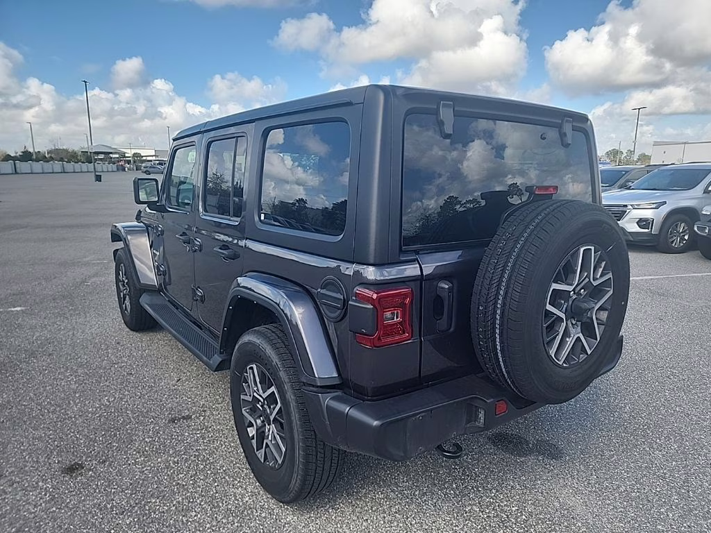 2024 Earl Clearcoat Jeep Wrangler Sahara 4X4 SUV