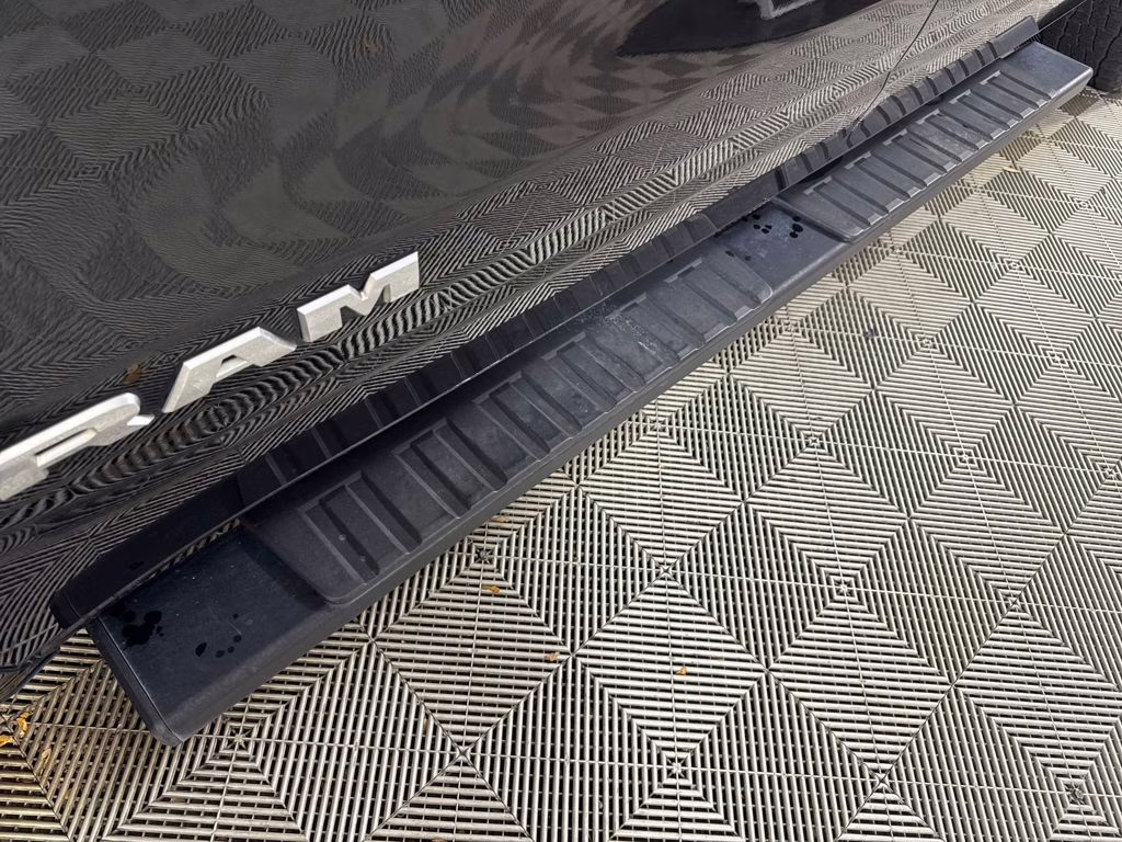 2019 Diamond Black Crystal Pearlcoat Ram 1500 Big Horn/Lone Star RWD Truck