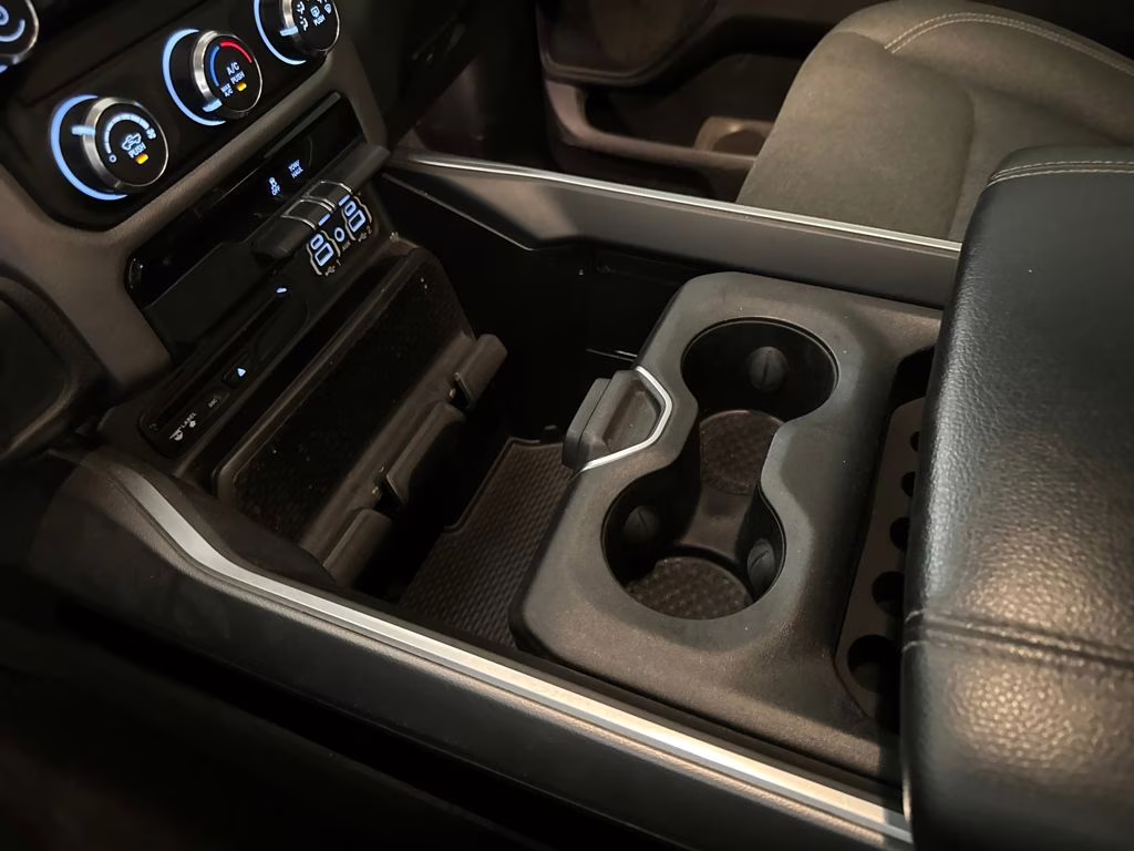 2019 Diamond Black Crystal Pearlcoat Ram 1500 Big Horn/Lone Star RWD Truck