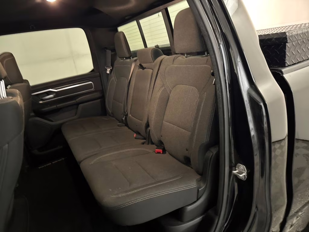 2019 Diamond Black Crystal Pearlcoat Ram 1500 Big Horn/Lone Star RWD Truck