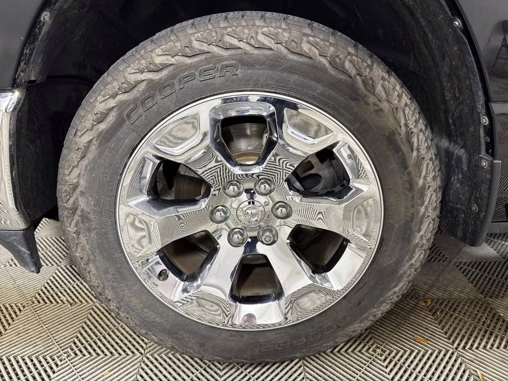 2019 Diamond Black Crystal Pearlcoat Ram 1500 Big Horn/Lone Star RWD Truck