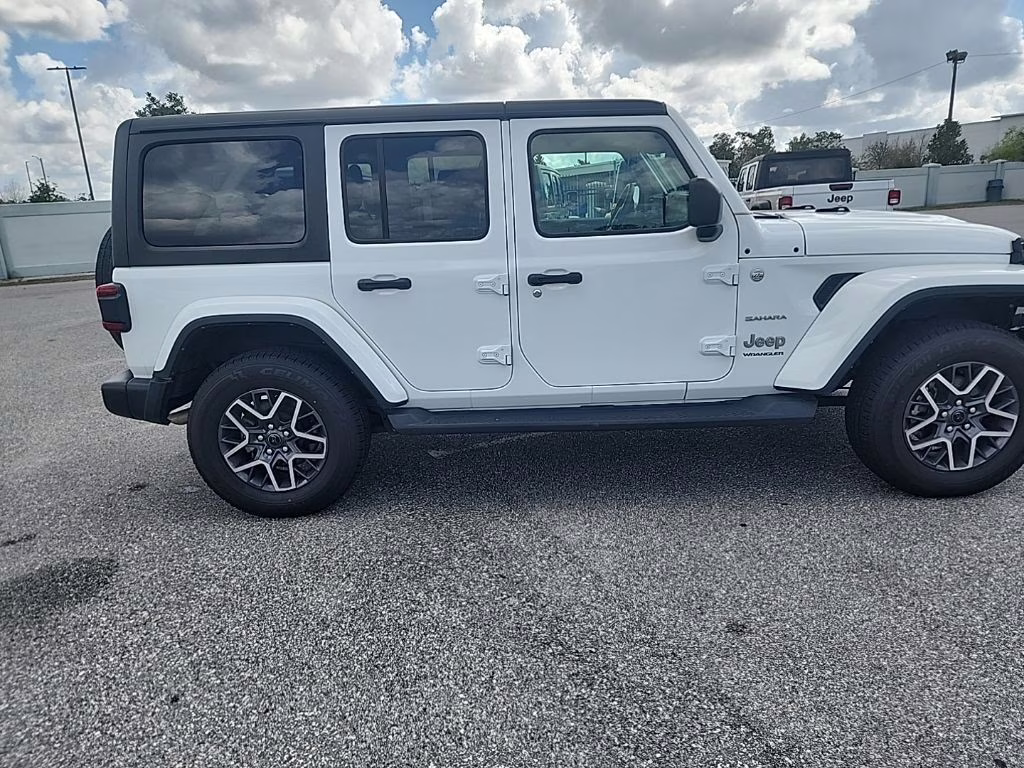 2024 Bright White Clearcoat Jeep Wrangler Sahara 4X4 SUV