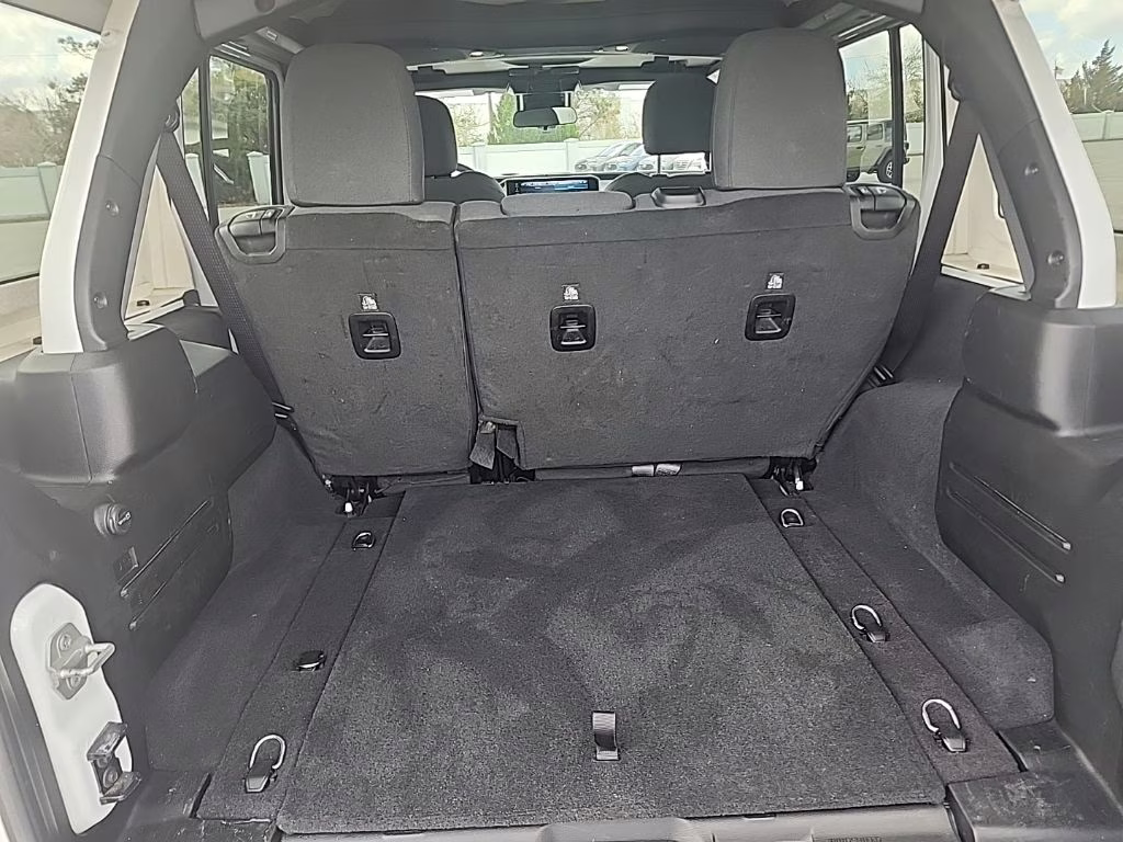 2024 Bright White Clearcoat Jeep Wrangler Sahara 4X4 SUV