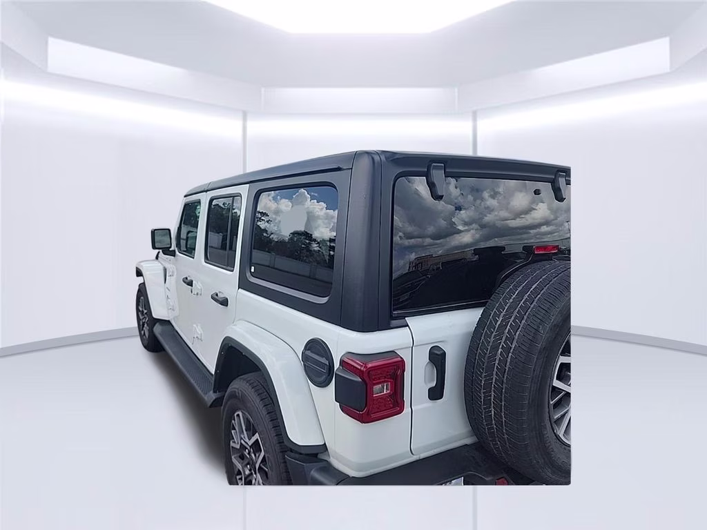 2024 Bright White Clearcoat Jeep Wrangler Sahara 4X4 SUV