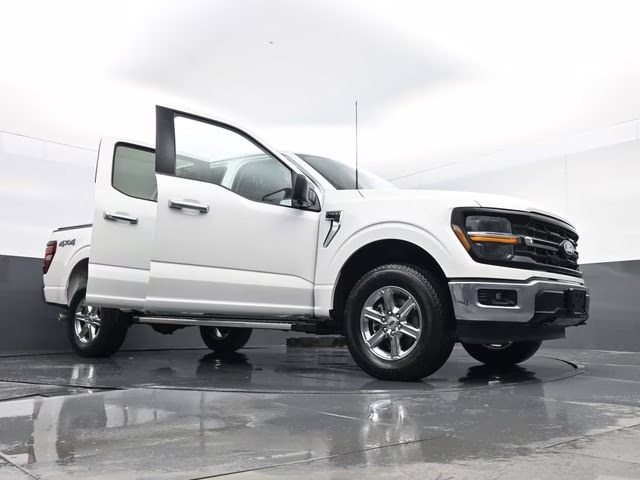 2024 White Ford F-150 XLT 4X4 Truck