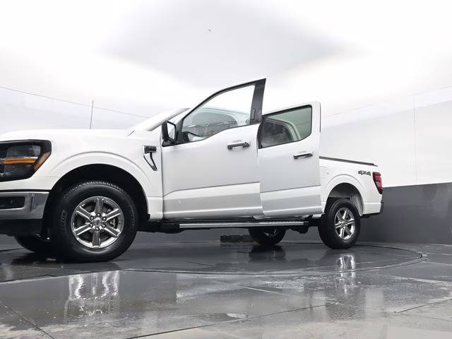 2024 White Ford F-150 XLT 4X4 Truck