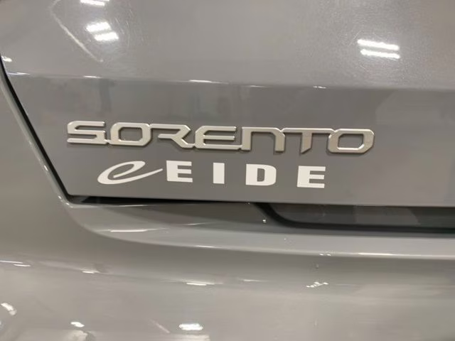 2023 Wolf Gray Kia Sorento SX AWD SUV