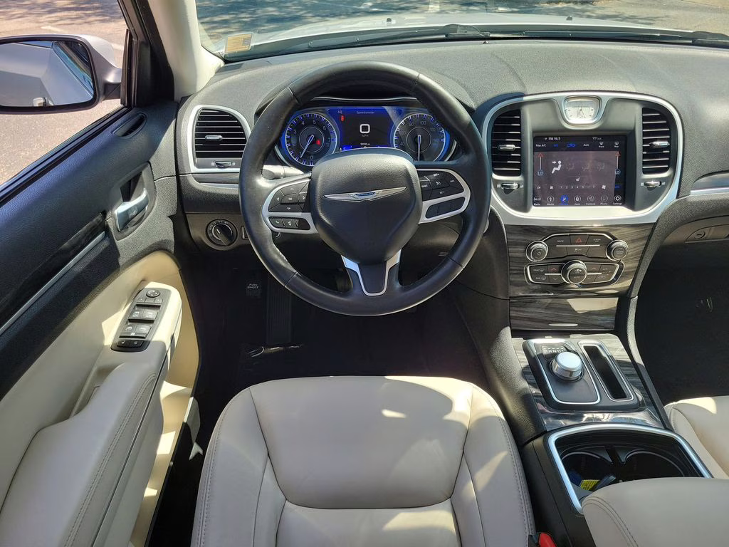2019 Silver Mist Clearcoat Chrysler 300 Touring L RWD Sedan