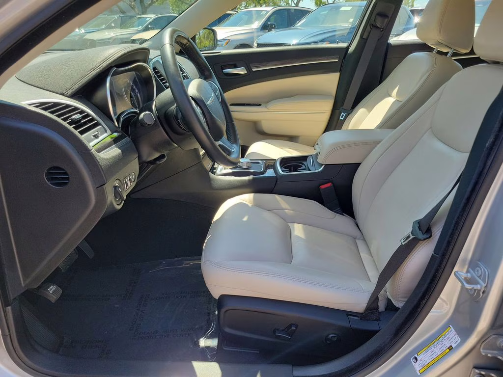 2019 Silver Mist Clearcoat Chrysler 300 Touring L RWD Sedan