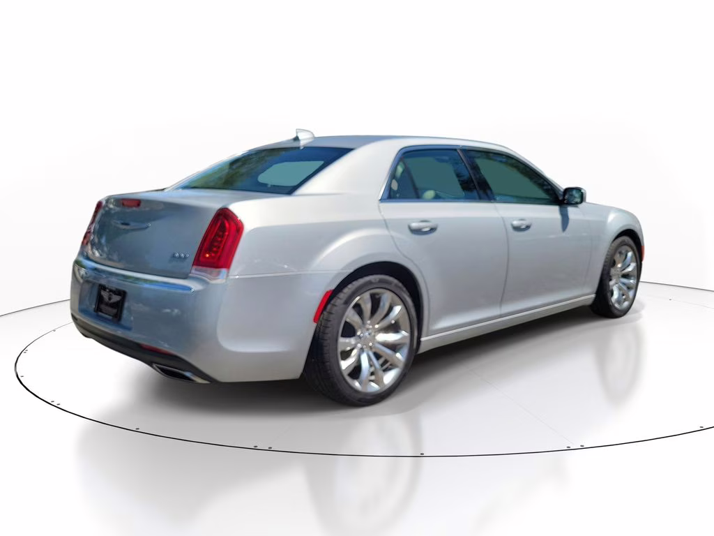 2019 Silver Mist Clearcoat Chrysler 300 Touring L RWD Sedan