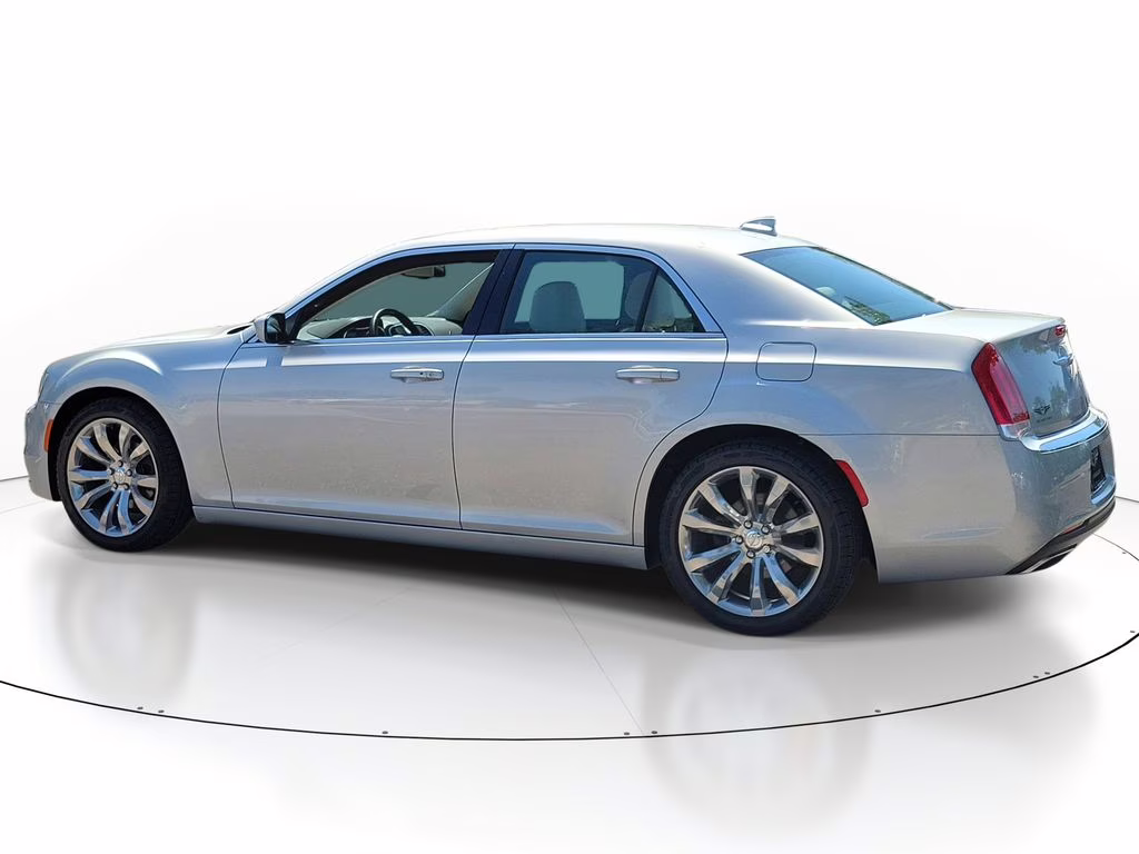 2019 Silver Mist Clearcoat Chrysler 300 Touring L RWD Sedan