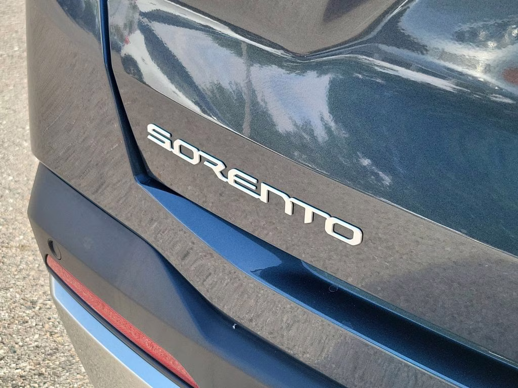 2024 Gravity Grey Kia Sorento S FWD SUV