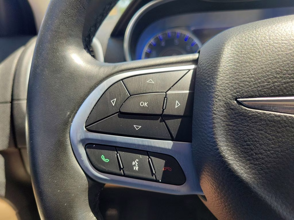 2019 Silver Mist Clearcoat Chrysler 300 Touring L RWD Sedan