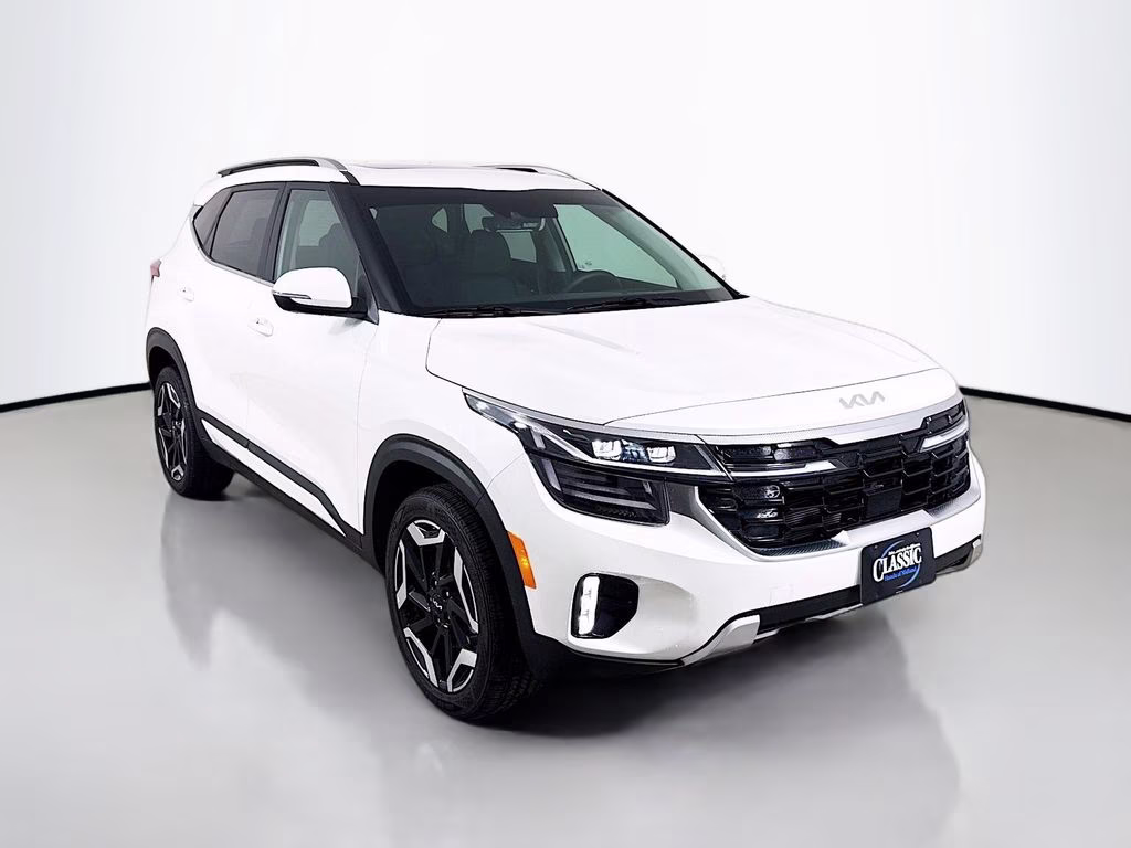 2026 Snow White Pearl Kia Seltos SX AWD SUV