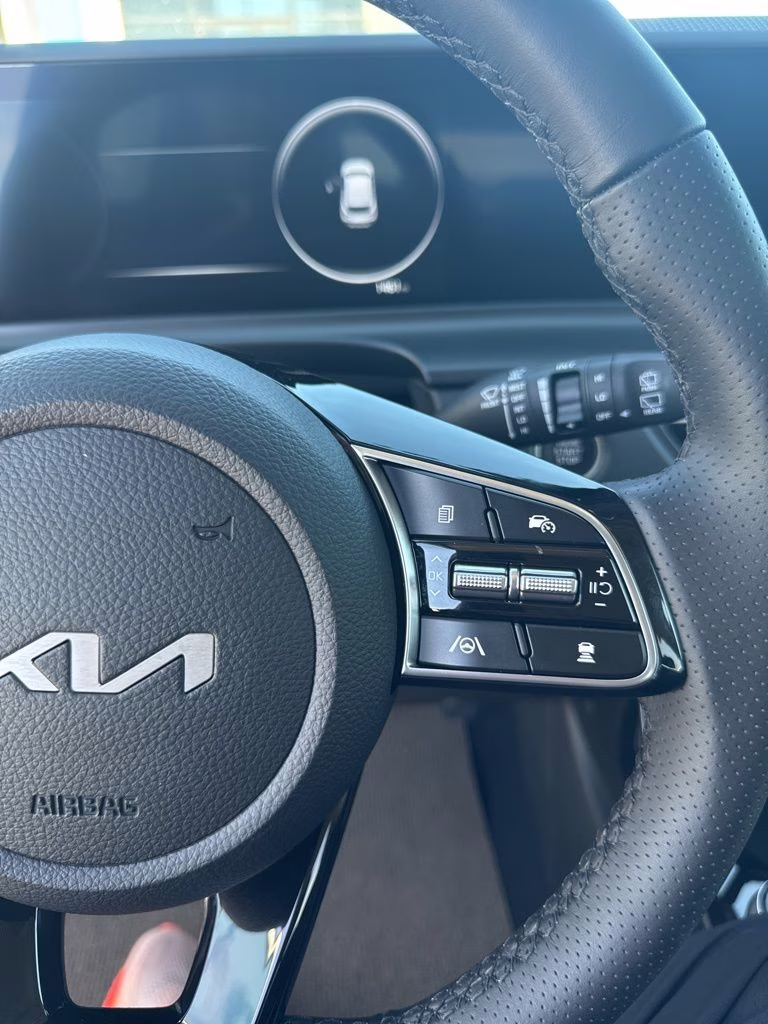 2026 Snow White Pearl Kia Seltos SX AWD SUV