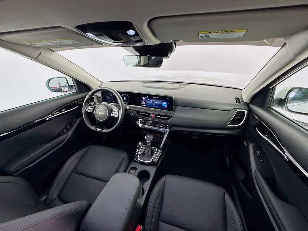 2026 Snow White Pearl Kia Seltos SX AWD SUV