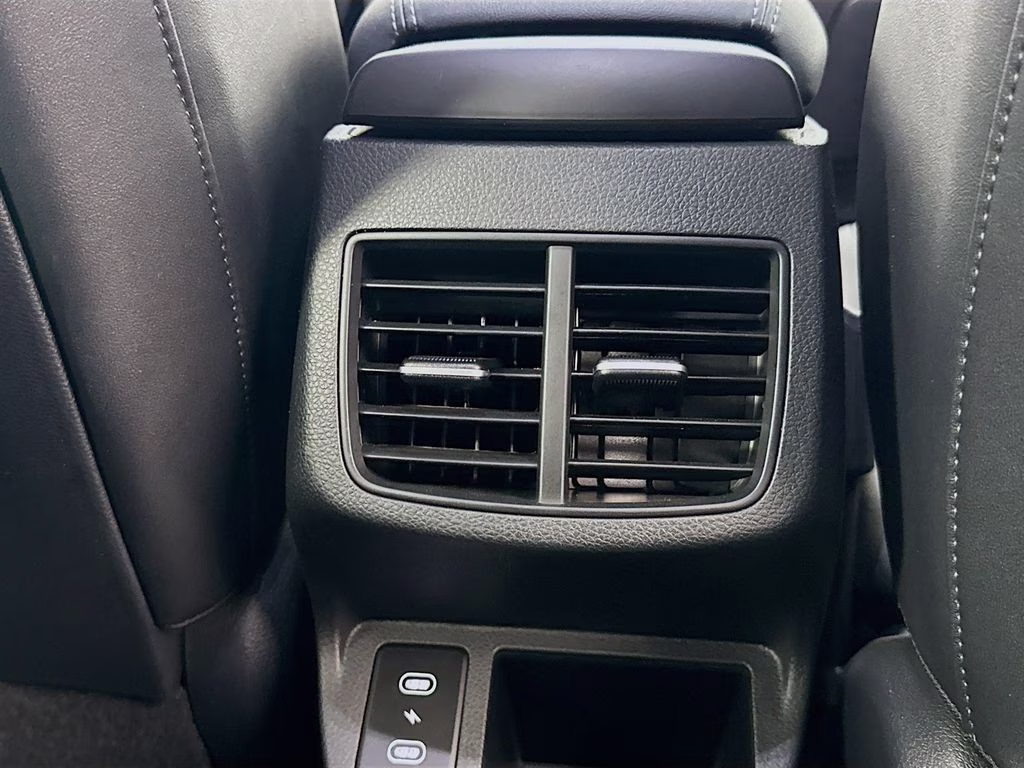 2026 Snow White Pearl Kia Seltos SX AWD SUV