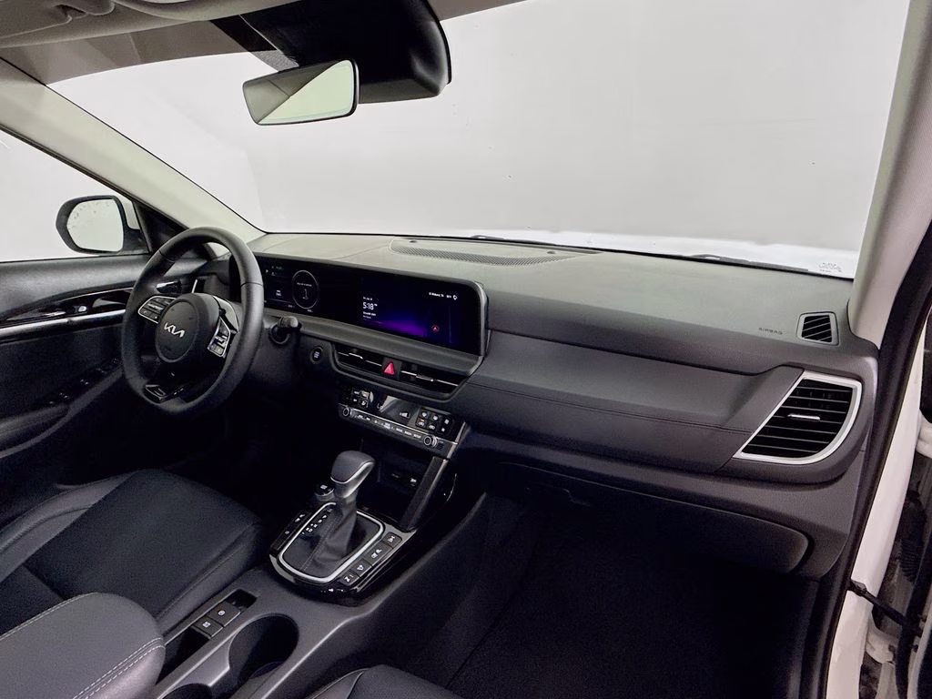 2026 Snow White Pearl Kia Seltos SX AWD SUV