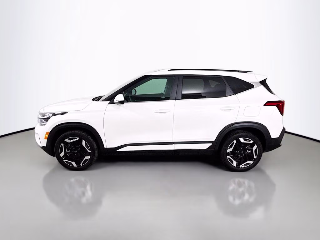 2026 Snow White Pearl Kia Seltos SX AWD SUV