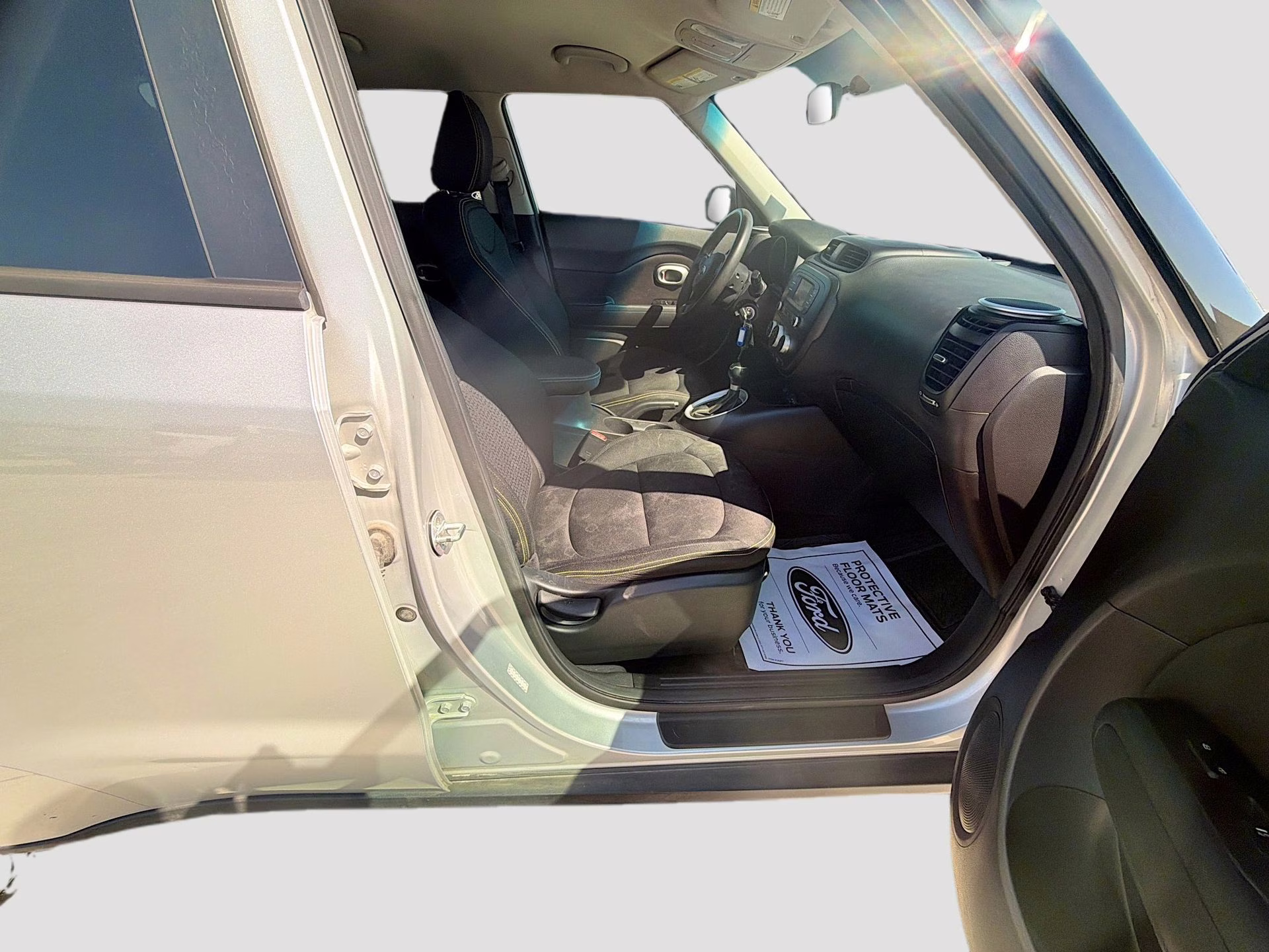 2016 Bright Silver Kia Soul Plus FWD Hatchback