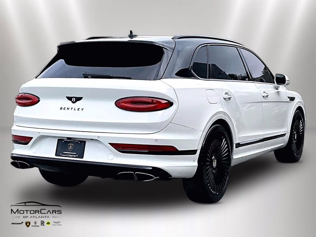 2023 Glacier White Bentley Bentayga EWB AWD SUV