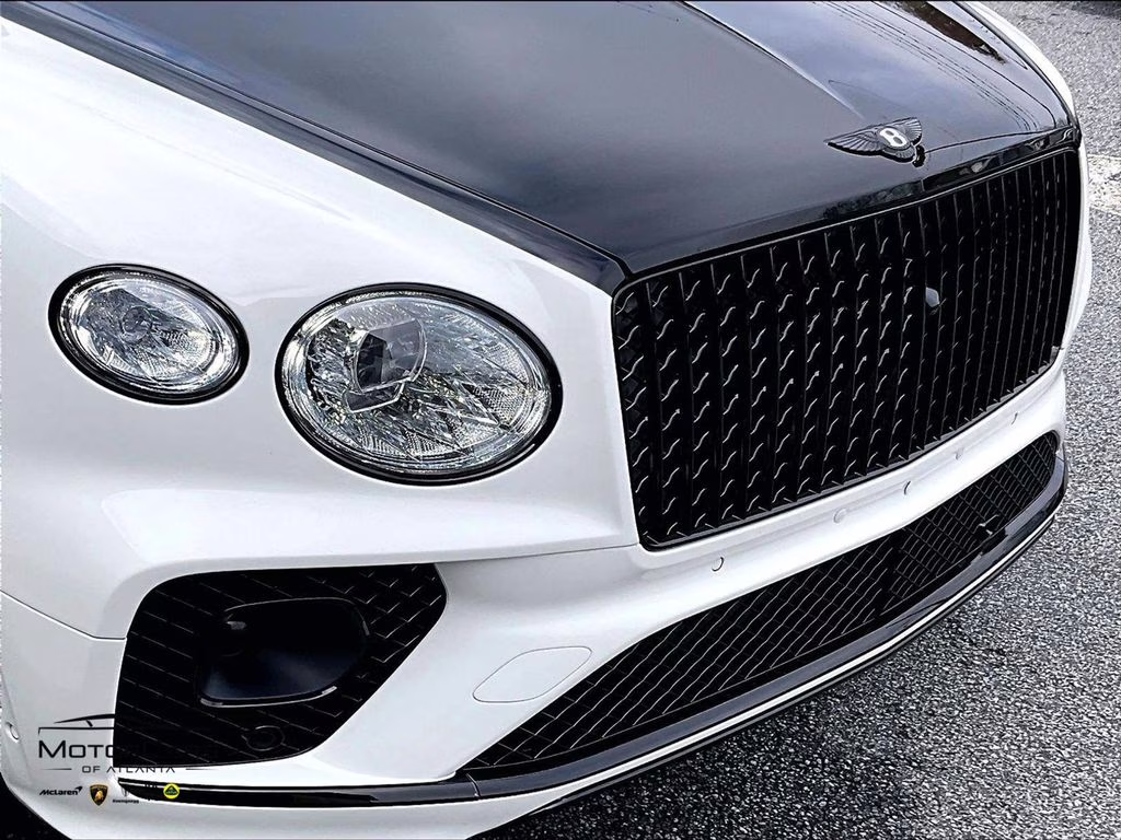 2023 Glacier White Bentley Bentayga EWB AWD SUV