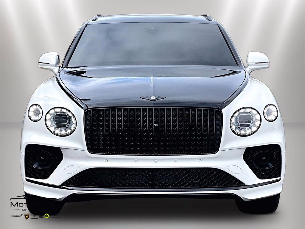 2023 Glacier White Bentley Bentayga EWB AWD SUV