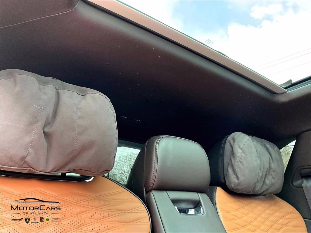 2023 Glacier White Bentley Bentayga EWB AWD SUV