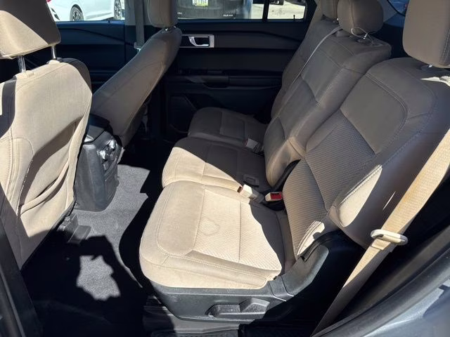 2021 Iconic Silver Metallic Ford Explorer Base 4X4 SUV