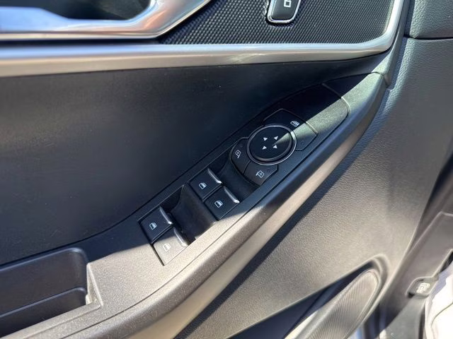 2021 Iconic Silver Metallic Ford Explorer Base 4X4 SUV