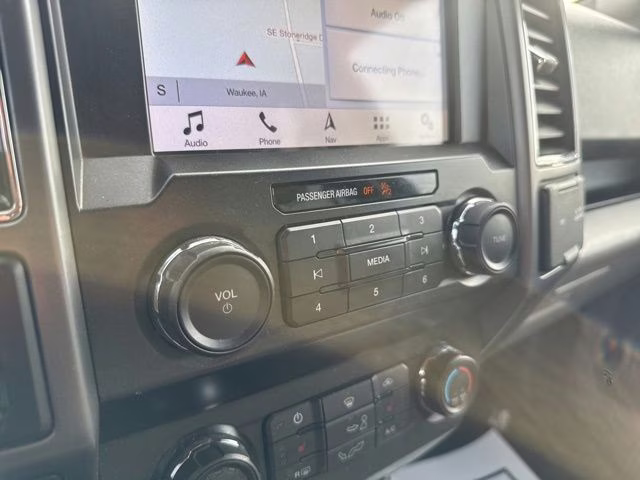 2019 Blue Ford F-150 XLT 4X4 Truck