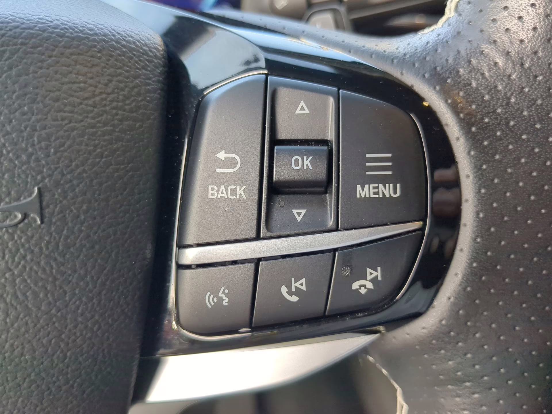 2023 Rapid Red Metallic Tinted Clearcoat Ford Explorer ST 4X4 SUV