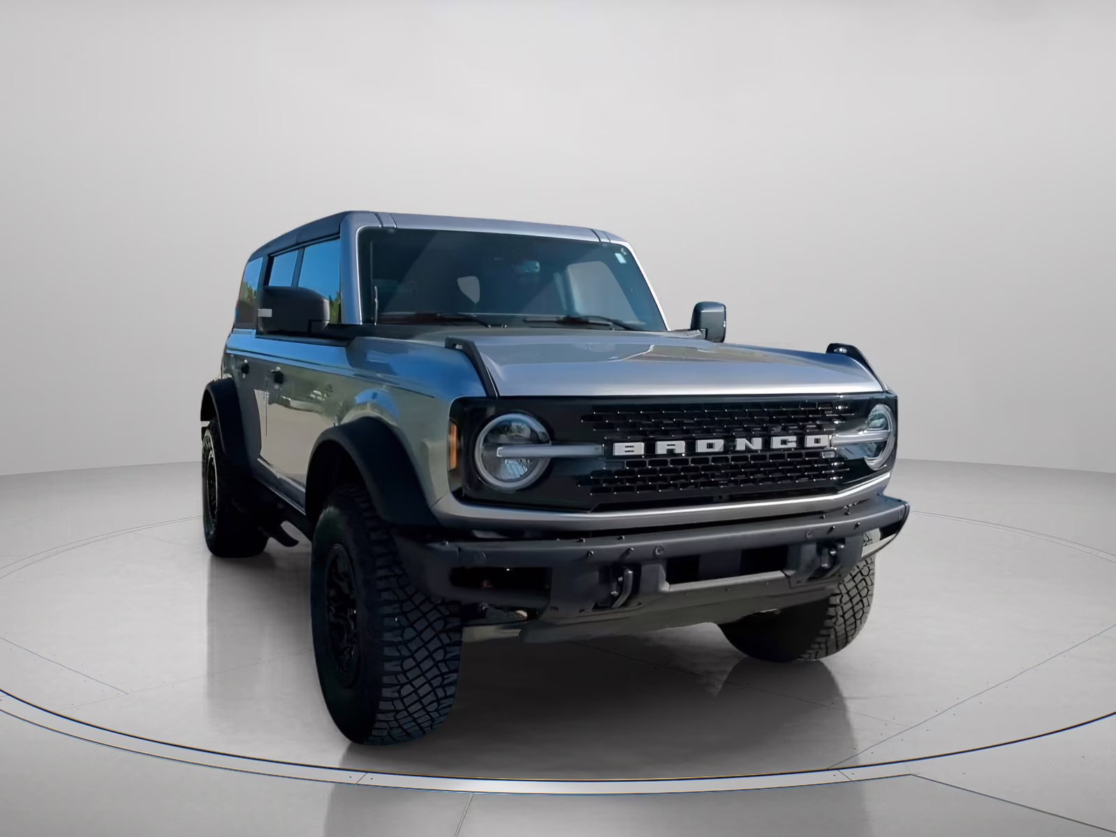 2024 Iconic Silver Metallic Ford Bronco Wildtrak 4X4 Convertible