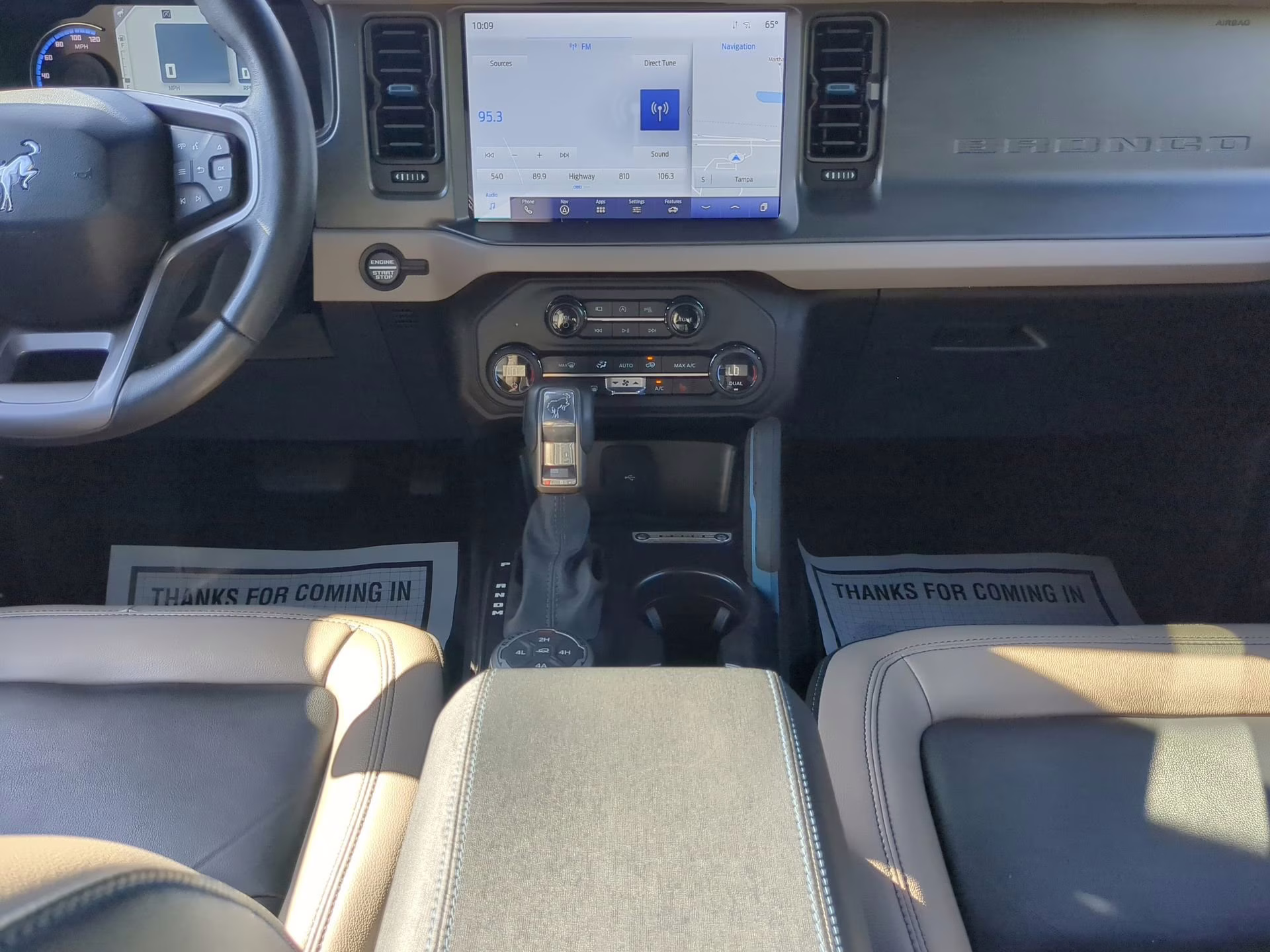 2024 Iconic Silver Metallic Ford Bronco Wildtrak 4X4 Convertible