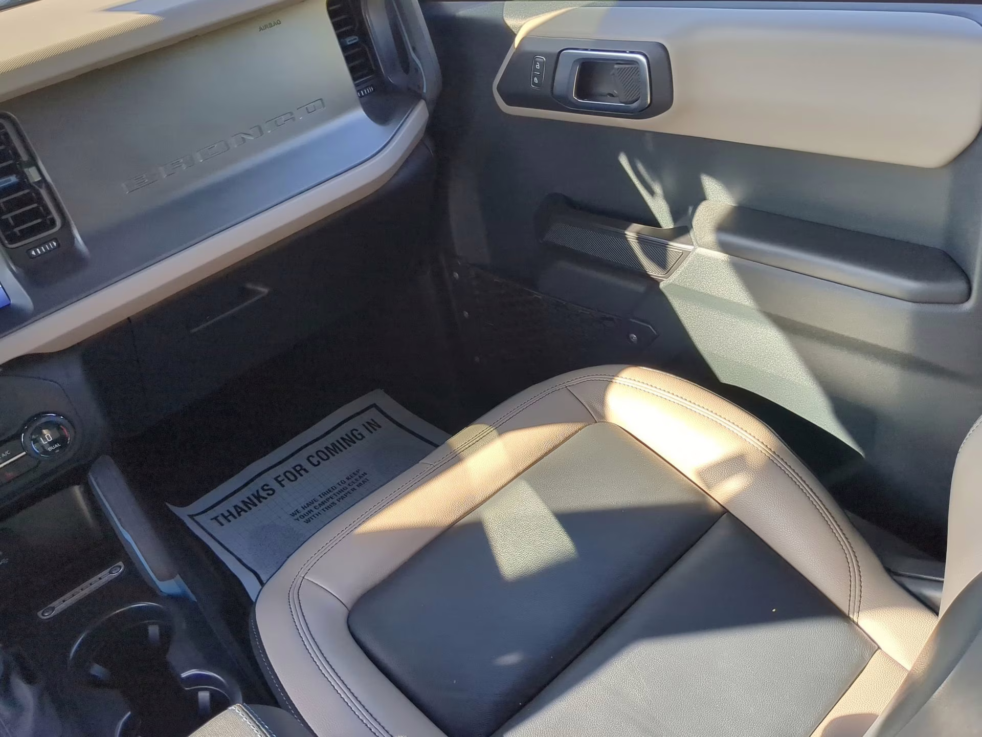 2024 Iconic Silver Metallic Ford Bronco Wildtrak 4X4 Convertible