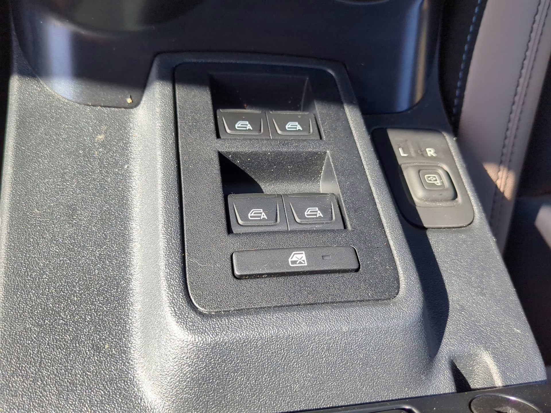 2024 Iconic Silver Metallic Ford Bronco Wildtrak 4X4 Convertible